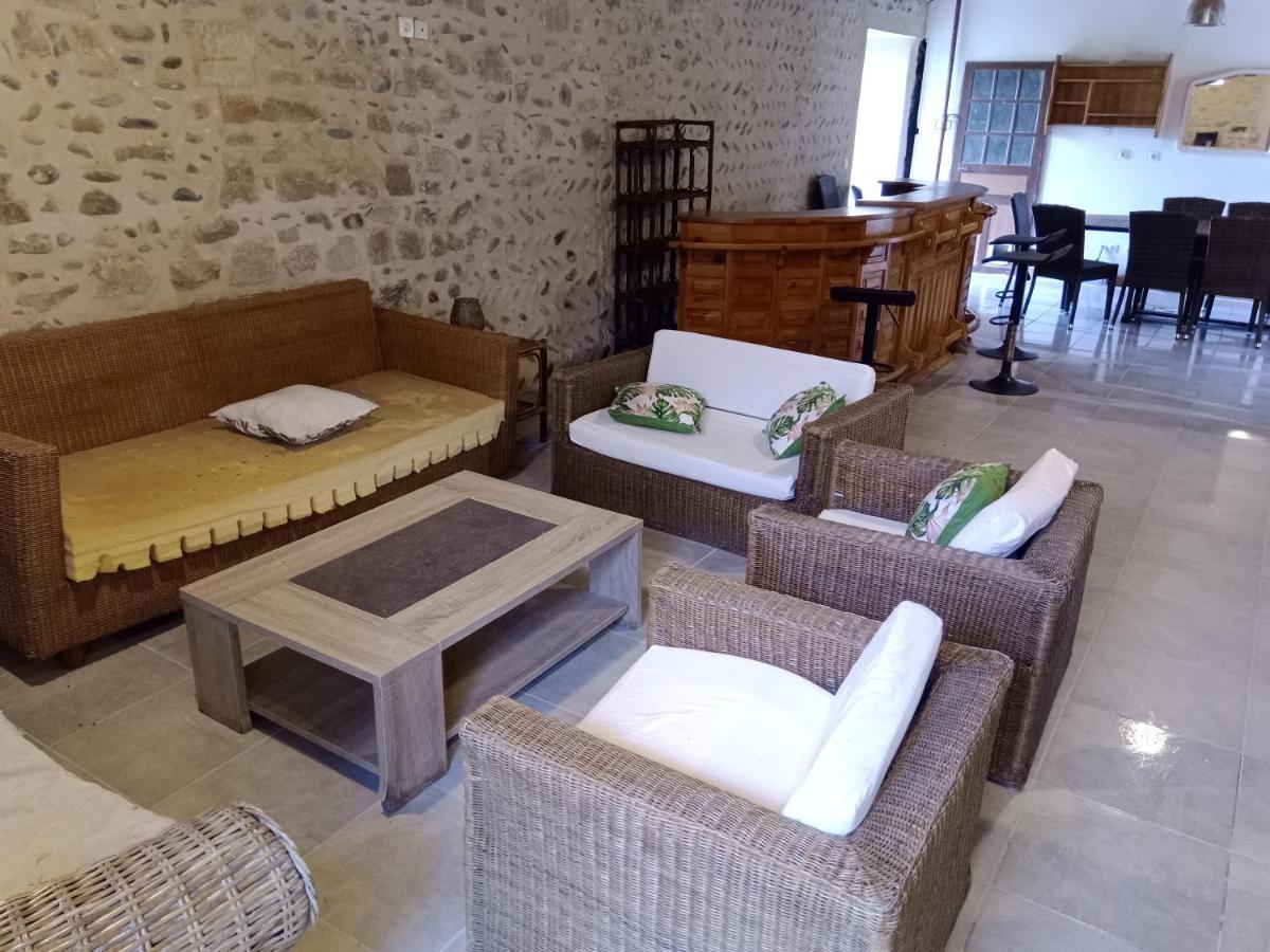 Gite De 6 A 14 Pers Avec Piscine-Jacuzzi- Salle Des Fetes Bastanes Exterior foto
