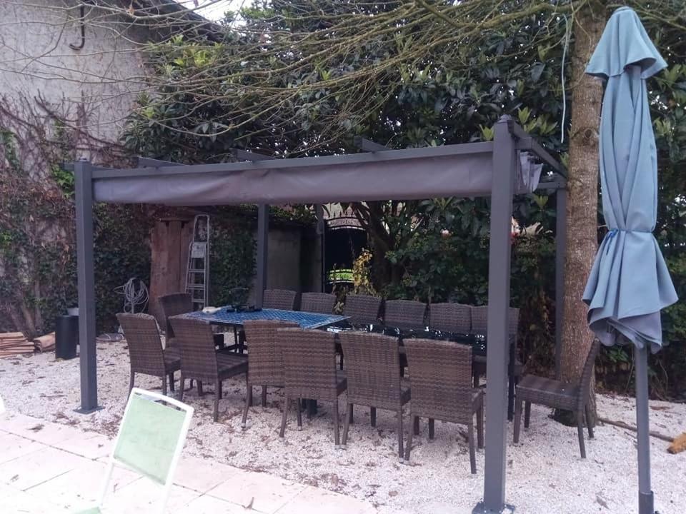 Gite De 6 A 14 Pers Avec Piscine-Jacuzzi- Salle Des Fetes Bastanes Exterior foto